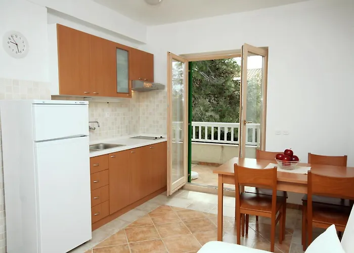 By The Sea Razanj, - 4265 * רוגוזניצה